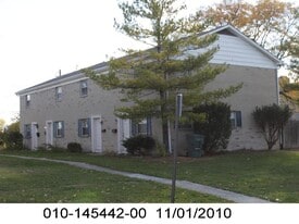 Building Photo - 5058 Hibbs Dr