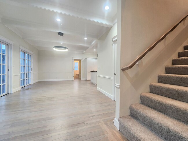 Building Photo - Extraordinary Atherton Estate with Cottage...