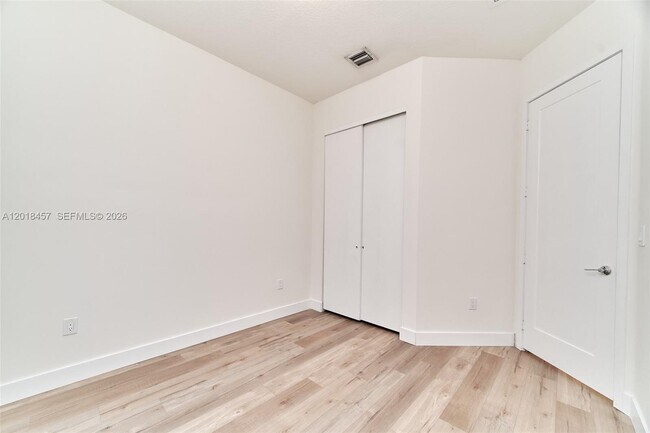 Building Photo - 10447 NW 66th St