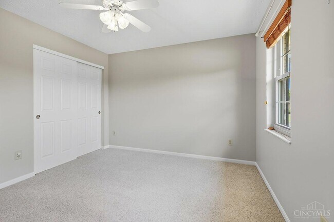 Building Photo - 6671 Foxfield Dr