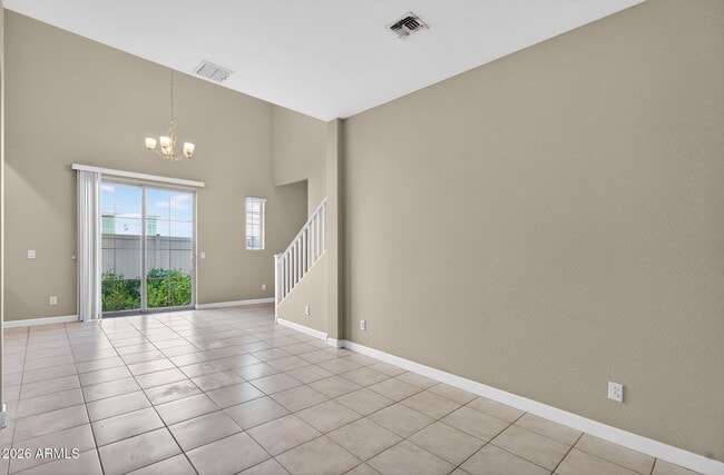 Building Photo - 1367 S Country Club Dr