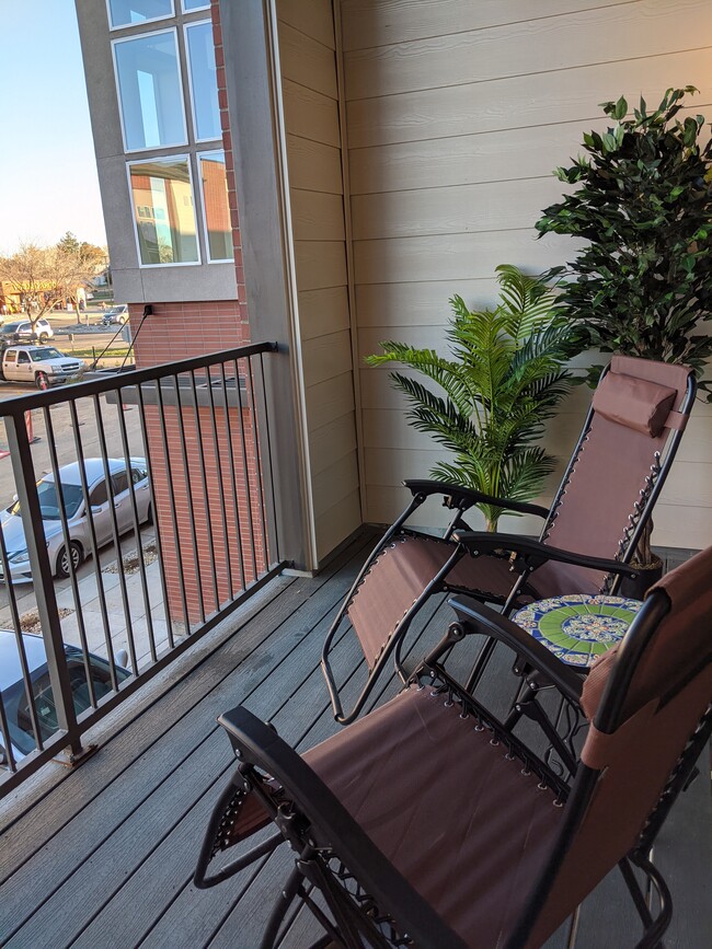 Large balcony perfect for relaxing - 14341 E Tennessee Ave