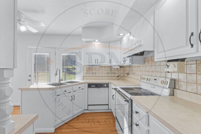 Building Photo - 9204 Woodreed Ct