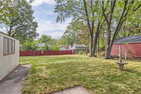 Building Photo - 100 91st Ln NE