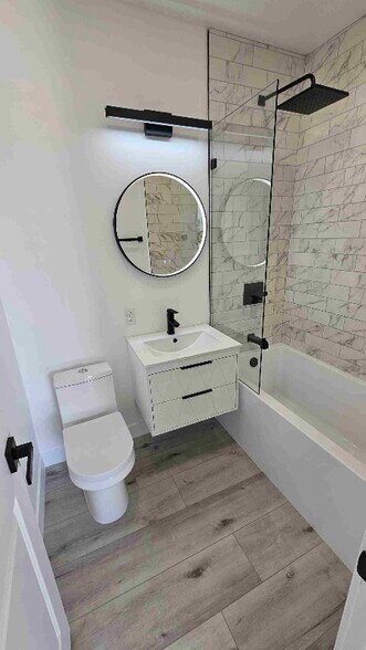 Building Photo - 3422 Glenalbyn Dr