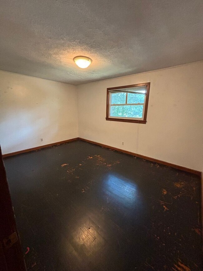 Building Photo - 62 Cullowhee Heights Rd
