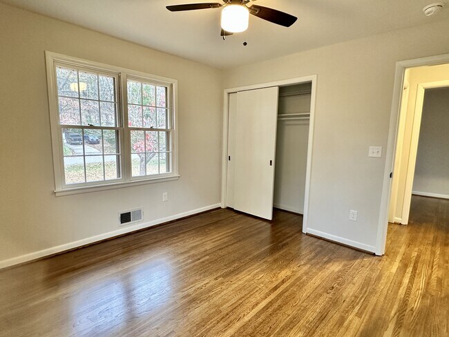 Building Photo - 231 Hillwood Ln