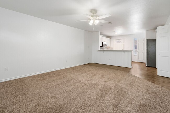 Building Photo - 210 Brazos St