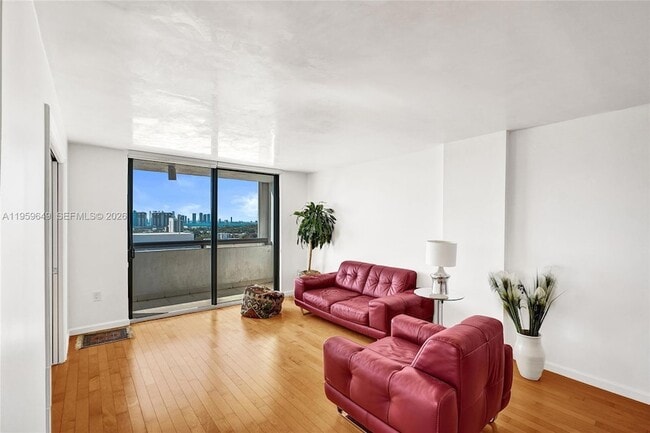 Building Photo - 1775 Washington Ave