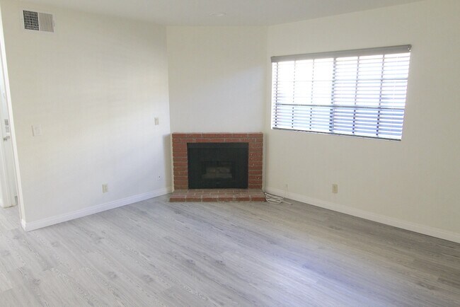 Building Photo - 4721 Kester Ave