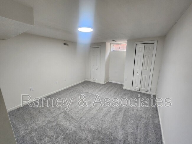 Building Photo - 3700 Taylorsville Rd