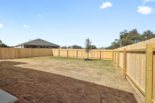 Building Photo - 105 Arbordale St