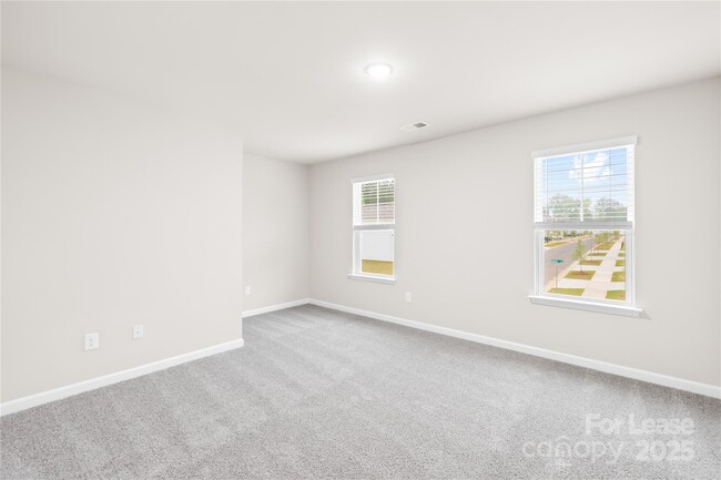 Building Photo - 2116 Clapham Ct