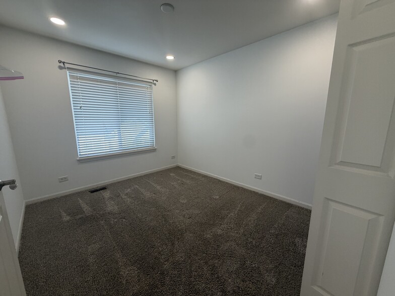 Bedroom 3 - 14707 Paul Revere Ct