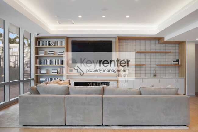 Building Photo - 400 Central Ave