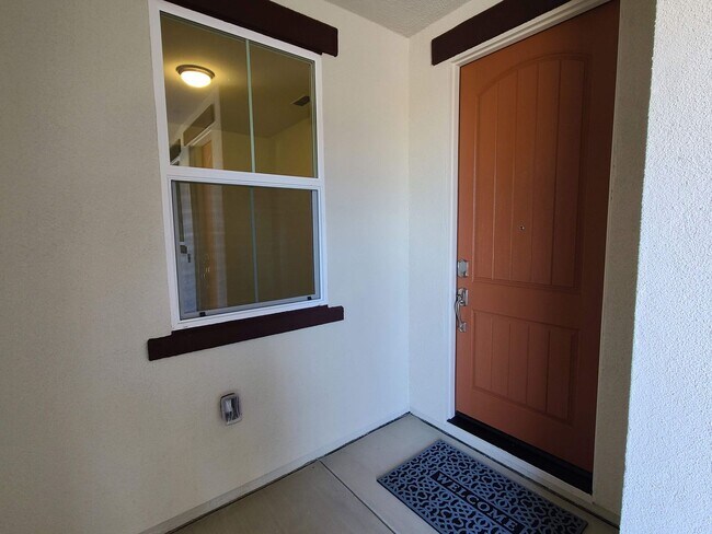 Building Photo - BEAUTIFUL BRAND NEW "NEXT-GEN" HOME W/ SOLAR & SIERRA VIEWS!!