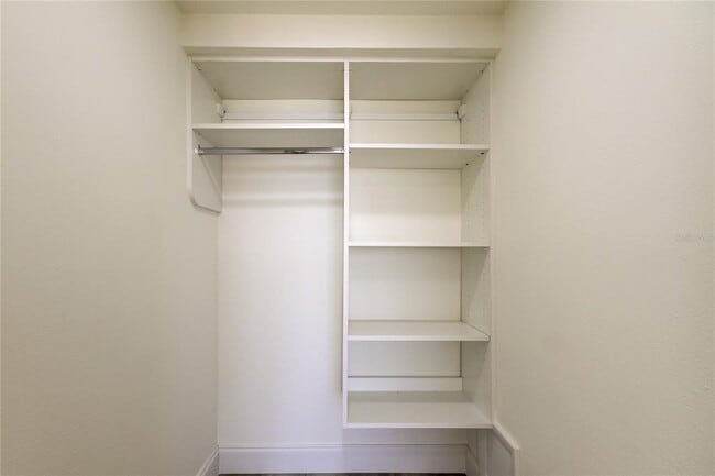 Building Photo - 500 N Osceola Ave