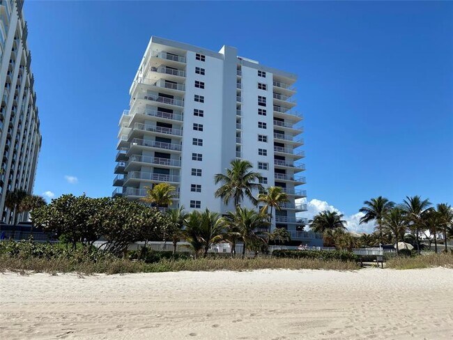 Building Photo - 812 Briny Ave
