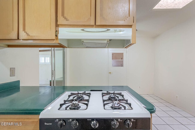 Building Photo - 2125 Pacheco Dr