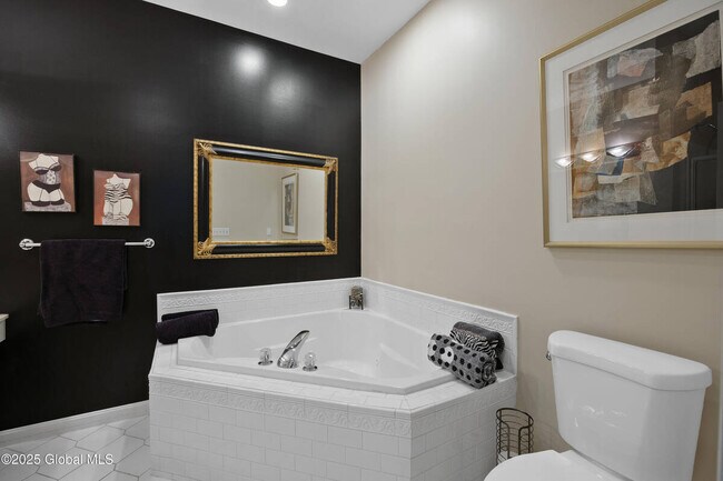 Building Photo - 91 Vista Dr