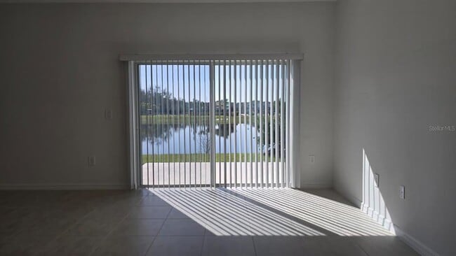 Building Photo - 2220 Portrait St