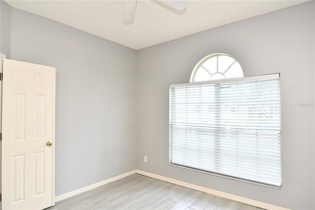 Building Photo - 27037 Palmbrook Ct