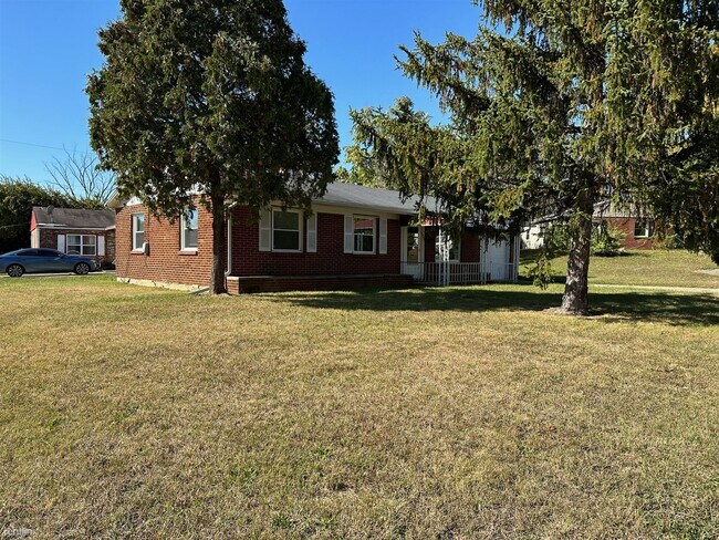 Primary Photo - 3 br, 1 bath House - 1605 Susan Jane Court