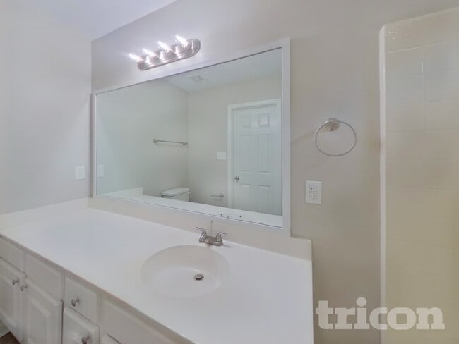 Building Photo - 1607 Bear Brook Dr