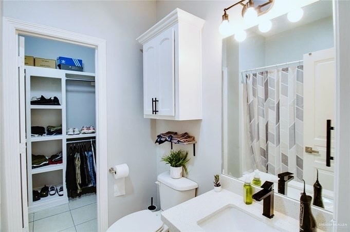 Master bathroom - 3119 Scotland Dr