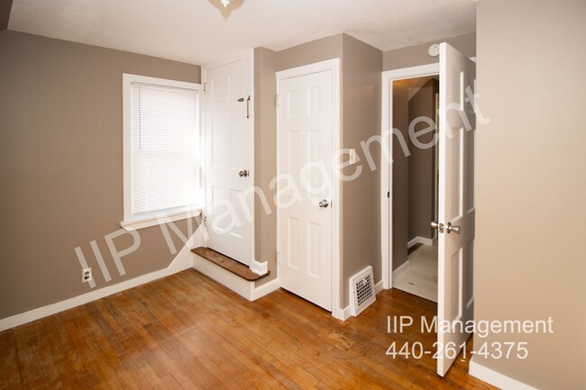 Building Photo - Charming 3-Bedroom Home for Rent in Euclid...