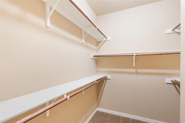 Building Photo - 217 Orchard Hill Trail