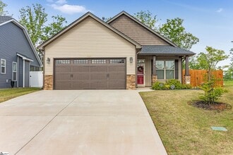 Building Photo - 2319 Davenport Ct