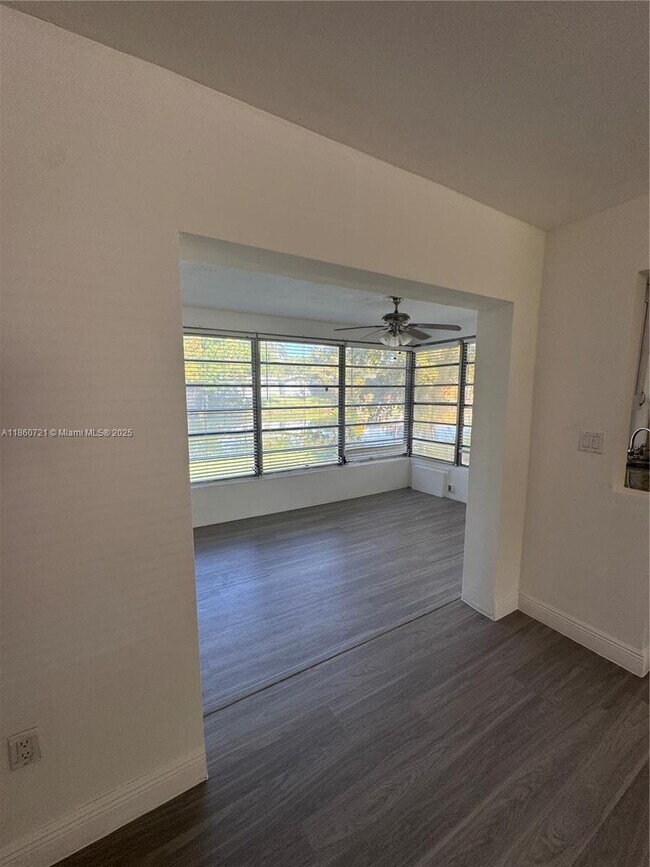 Building Photo - 2985 NW 69th Ave
