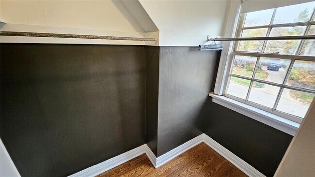 Building Photo - 2108 NW 25th St