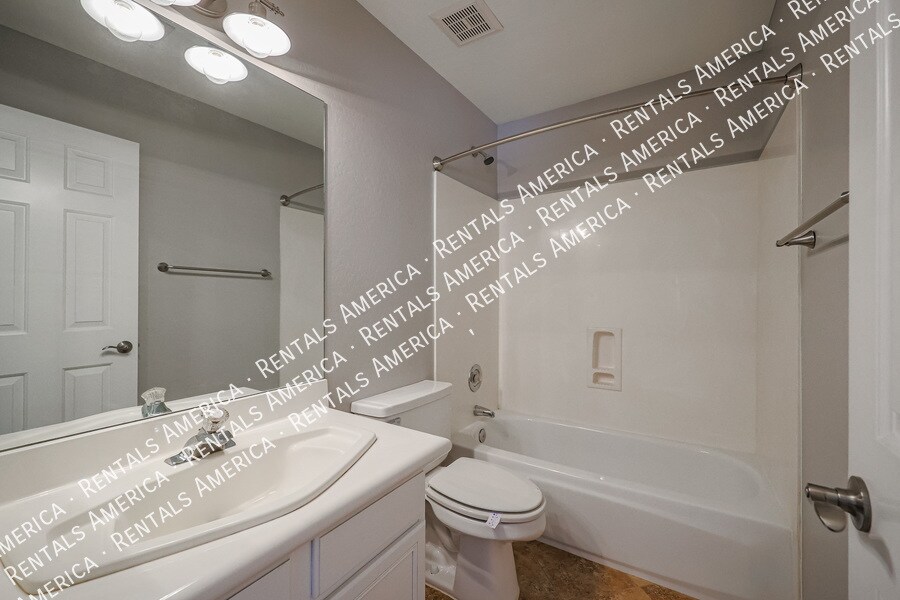 Building Photo - 3440 E Southern Ave