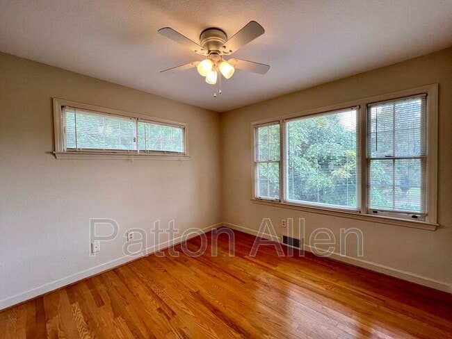 Building Photo - 114 Arco Rd
