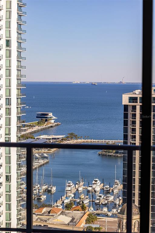 Building Photo - 275 1st Ave S