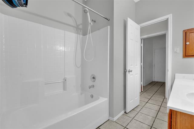 Building Photo - 2936 Prairie Oak Blvd