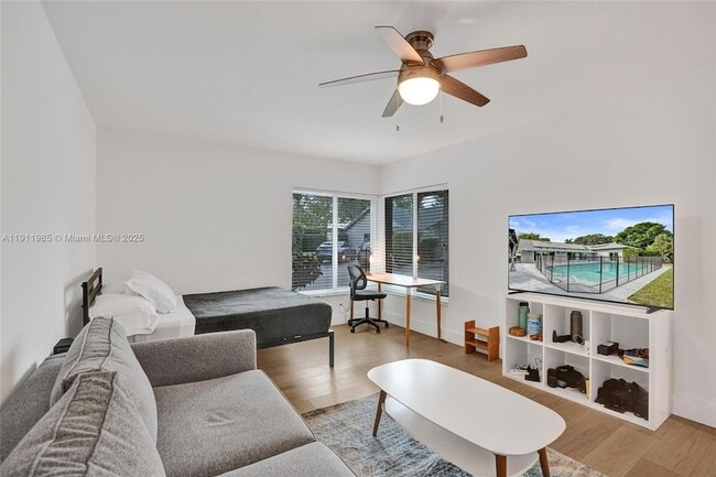 Building Photo - 1020 Bayberry Point Dr