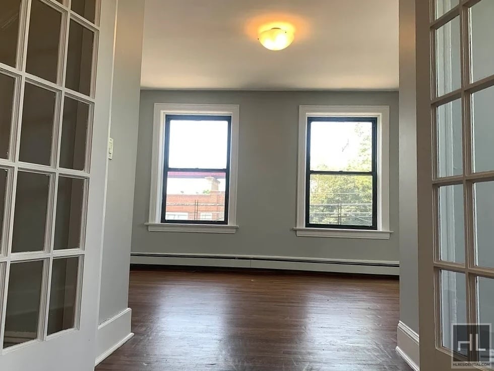 Building Photo - 2401 Ditmars Blvd