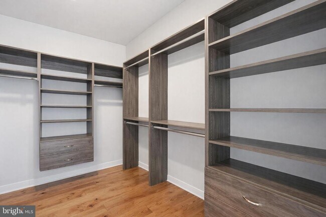 Building Photo - 1781 N Pierce St