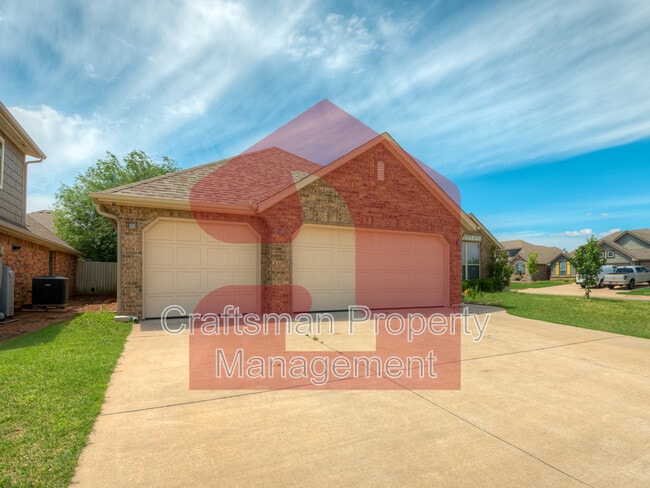 Building Photo - 3413 Huron Cir