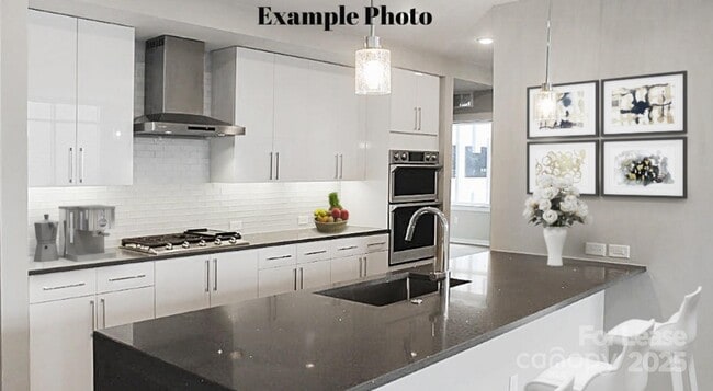 Building Photo - 4425 Sharon Rd