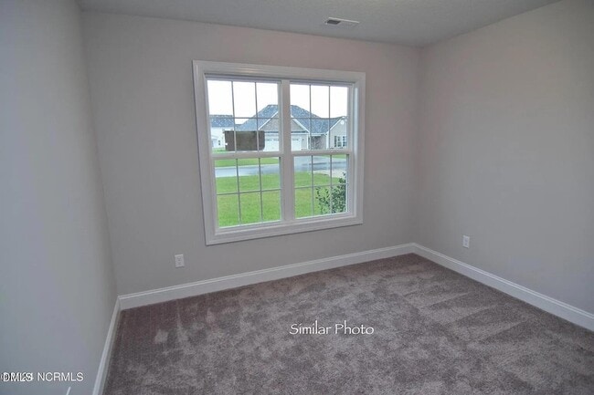 Building Photo - 918 Uplands Ln