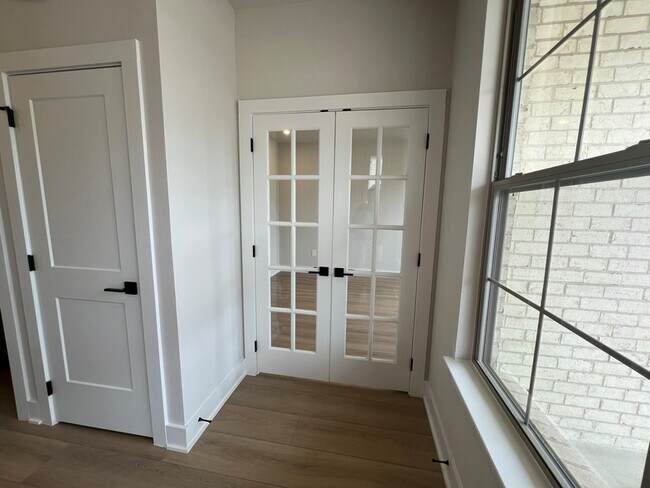 Building Photo - 2615 Wilkinson Pike