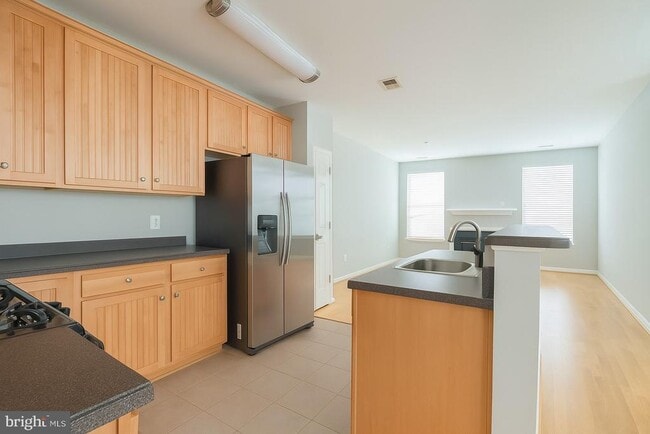 Building Photo - 4191 Lochleven Tr