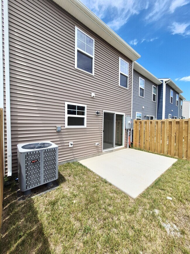 Building Photo - 50 Grayson Village Dr