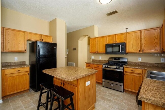Building Photo - 570 Carrigan Woods Trail