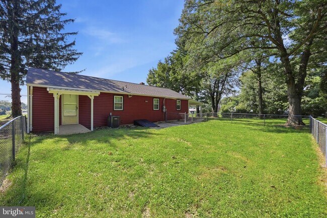 Building Photo - 4015 Jefferson Pike