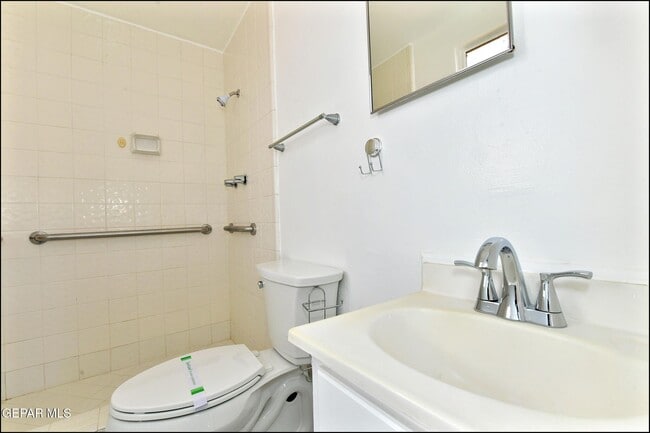 Building Photo - 8058 Gilbert Dr